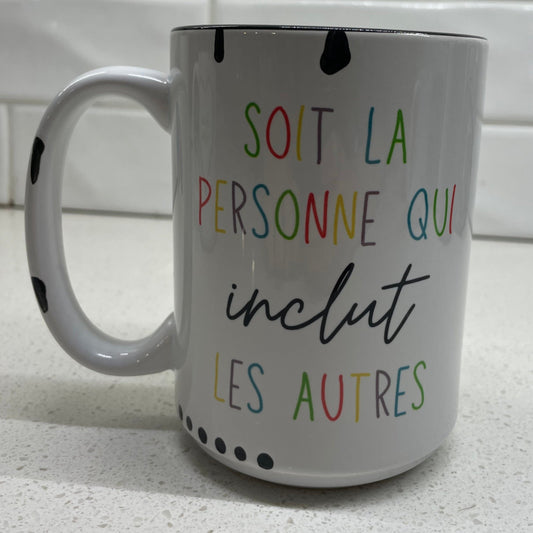 Inclut les autres